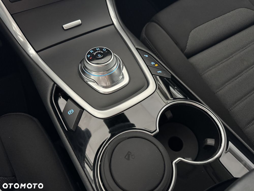 Ford S-Max - 31