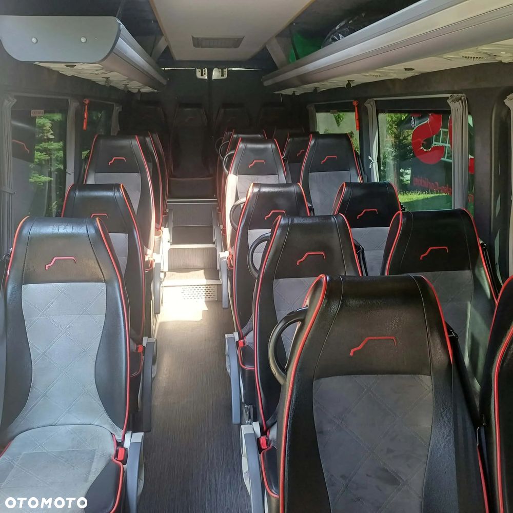 Mercedes-Benz Sprinter - 3