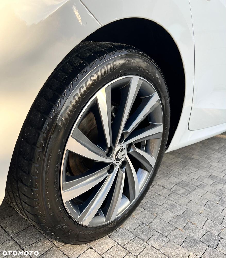 Skoda Octavia 2.0 TDI SCR Style DSG - 5