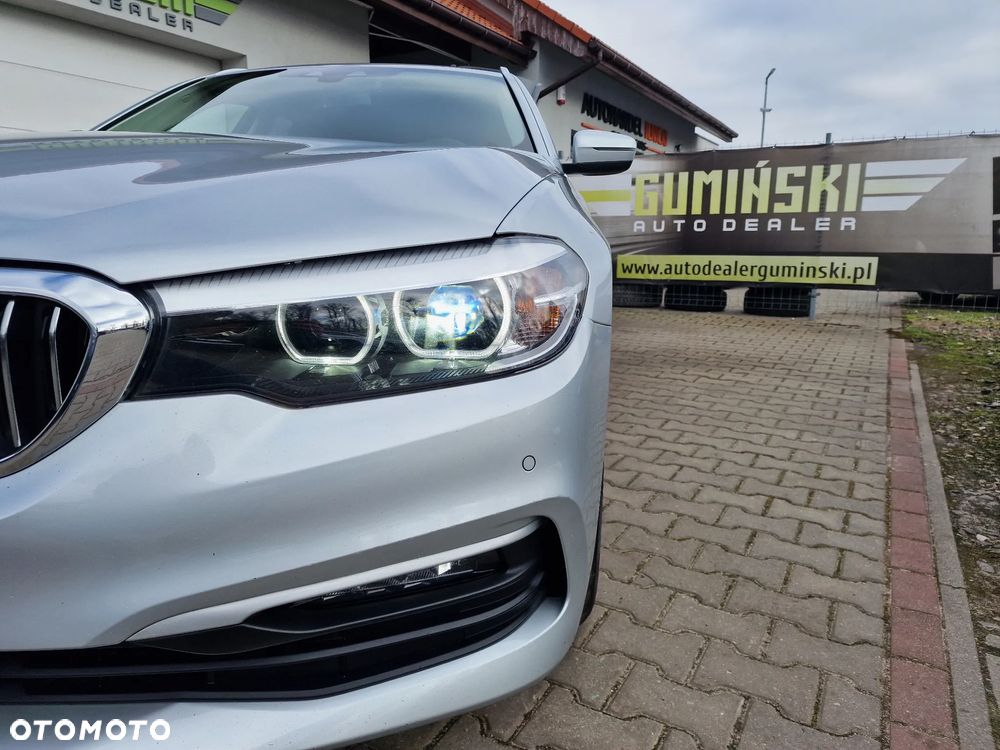 BMW Seria 5 518d - 13