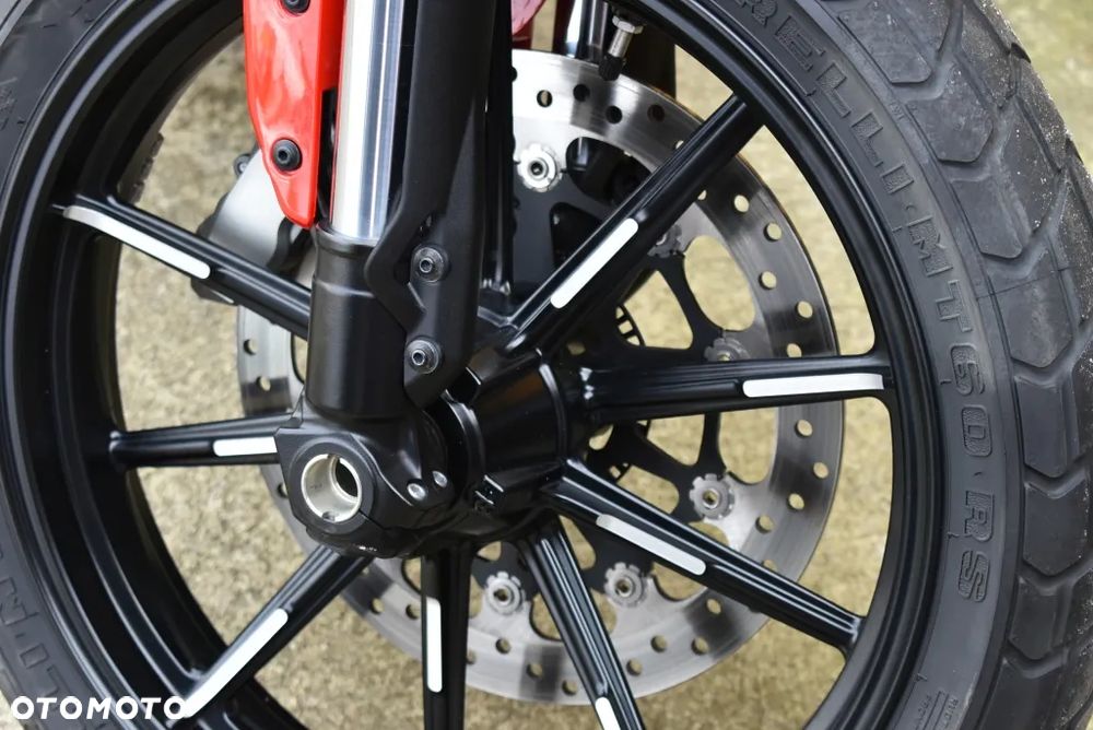 Ducati Scrambler - 29