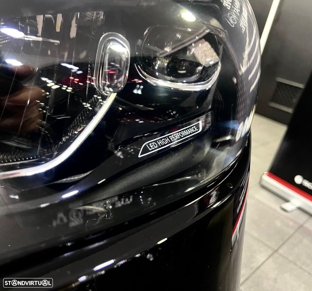 Mercedes-Benz C 300 e AMG Line - 34