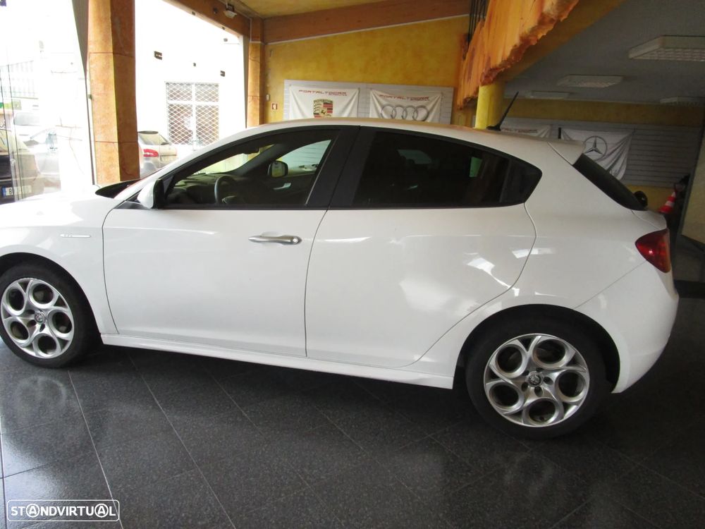 Alfa Romeo Giulietta 1.6 JTDm Sport TCT - 11