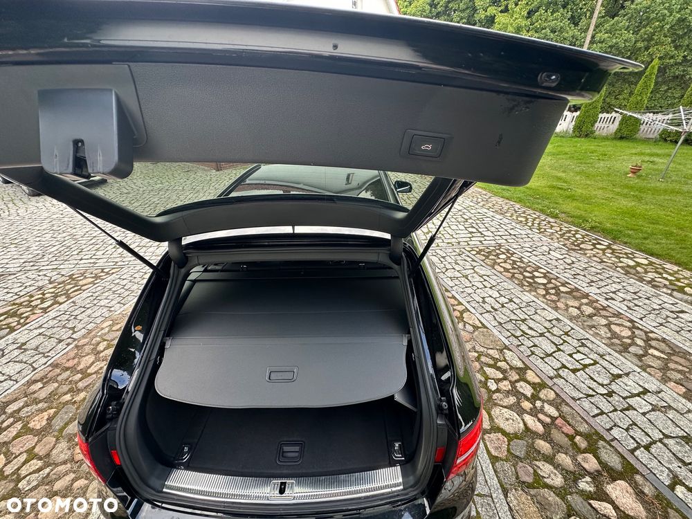 Audi A4 Avant 2.0 TDI DPF clean diesel multitronic S line Sportpaket - 16
