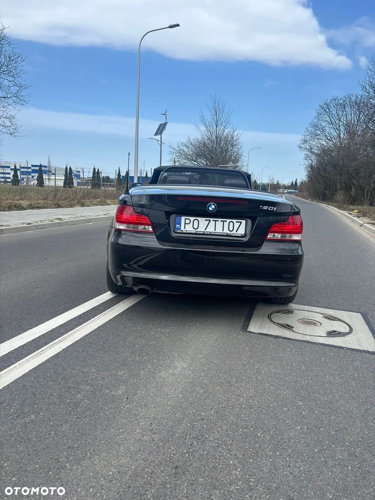 BMW Seria 1 120i - 4