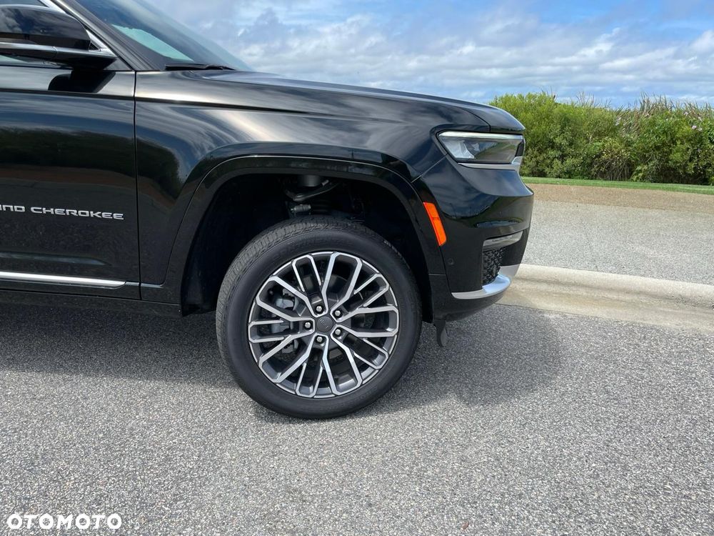 Jeep Grand Cherokee - 11