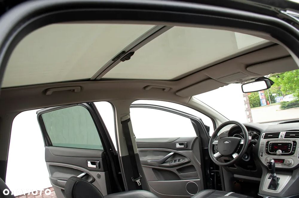 Ford Kuga 2.0 TDCi 4x4 Titanium - 9