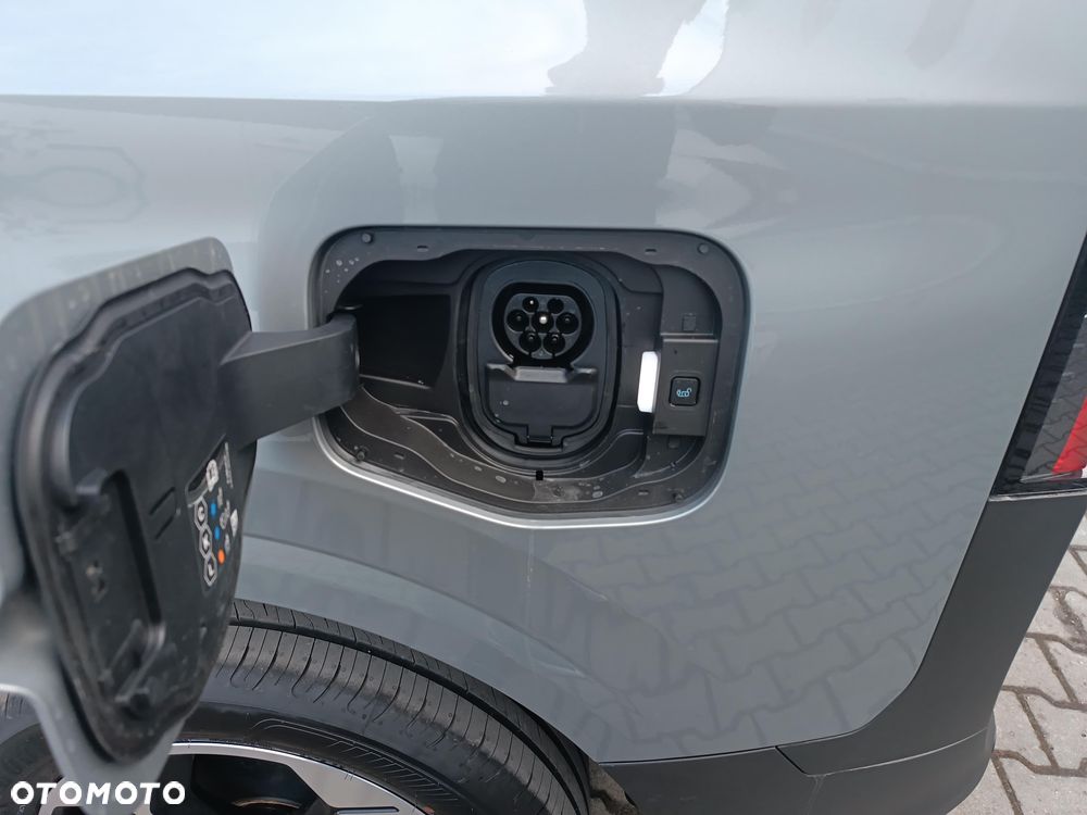 Ford Transit Courier - 33