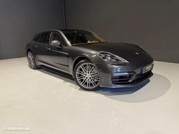Porsche Panamera Sport Turismo 4 E-Hybrid