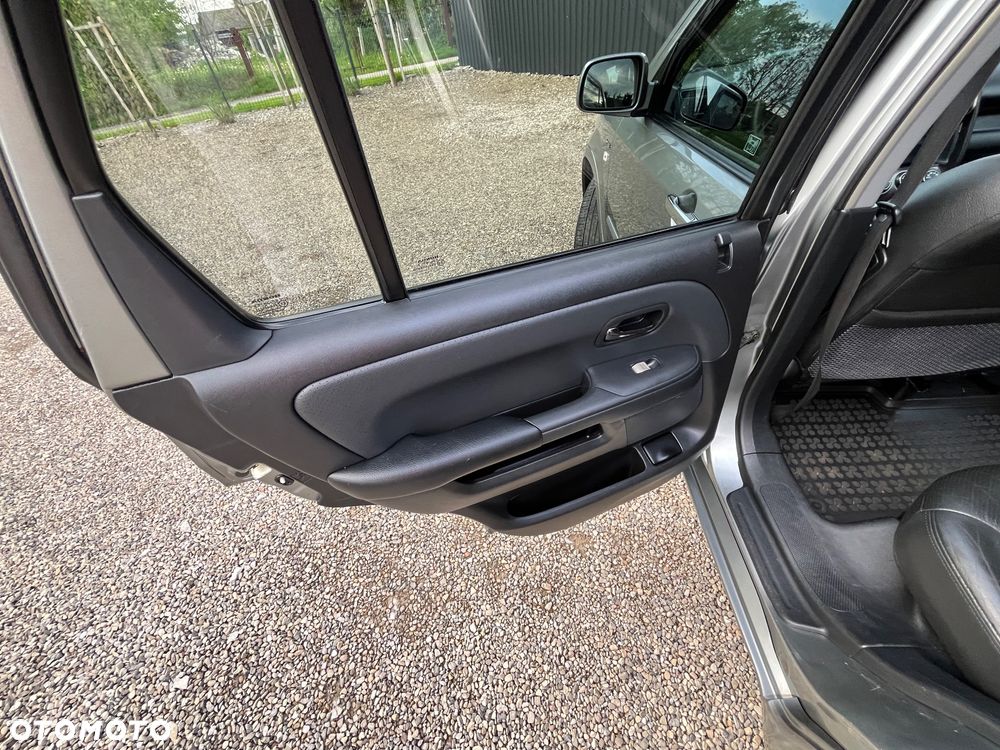 Honda CR-V 2.0i Executive - 36