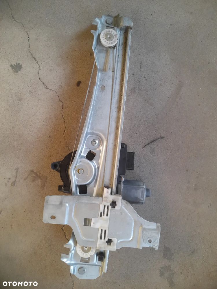 podnośnik mechanizm szyby drzwi tył tylnych lewy Peugeot 2008 I - 6
