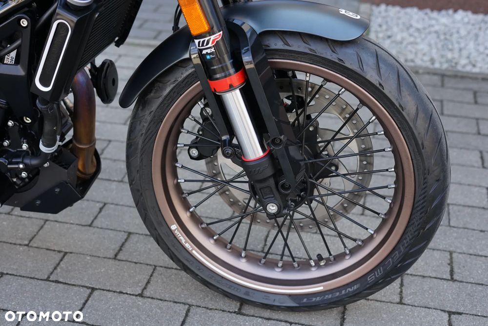 Husqvarna Vitpilen - 16