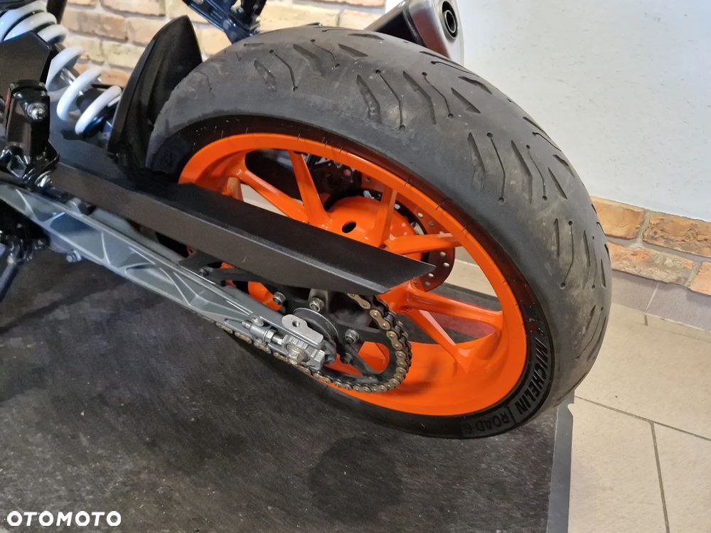 KTM Duke 125 - 17