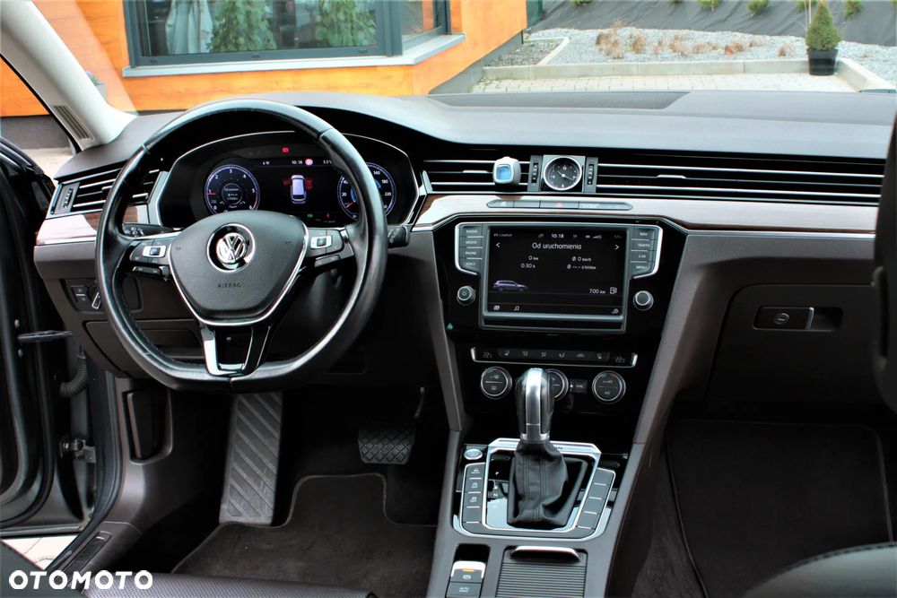 Volkswagen Passat - 6