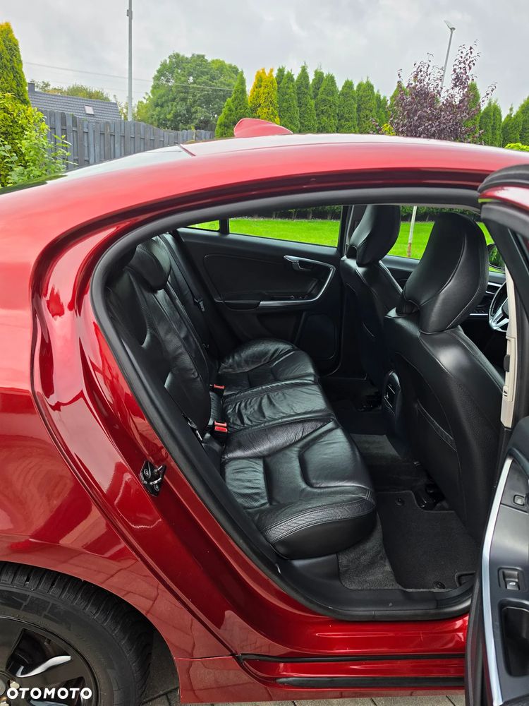 Volvo S60 - 25
