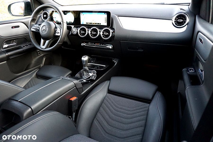 Mercedes-Benz Klasa B 180 d Editon 19 - 25