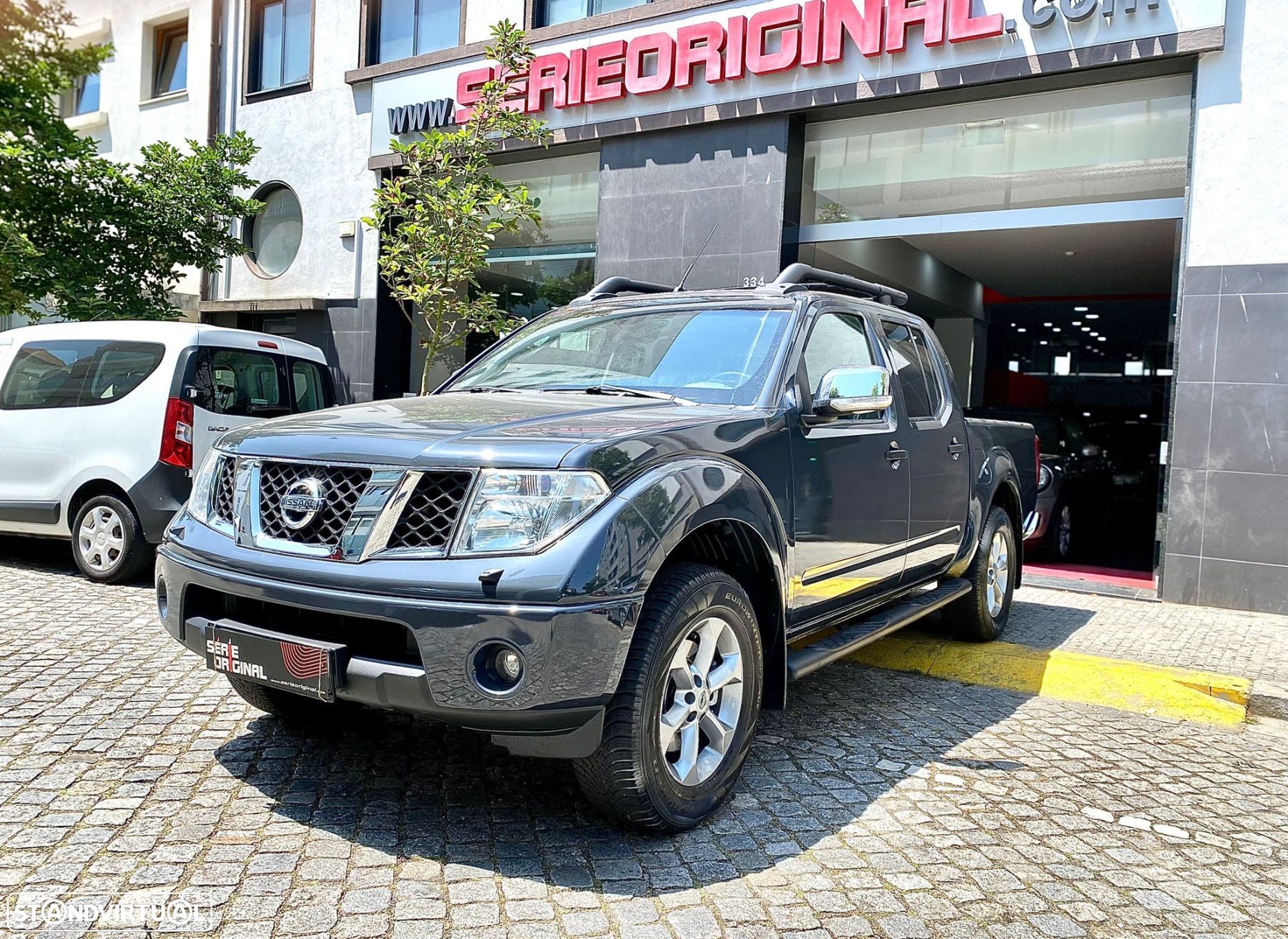 Nissan Navara 2.5 dCi CD LE Premium - 1