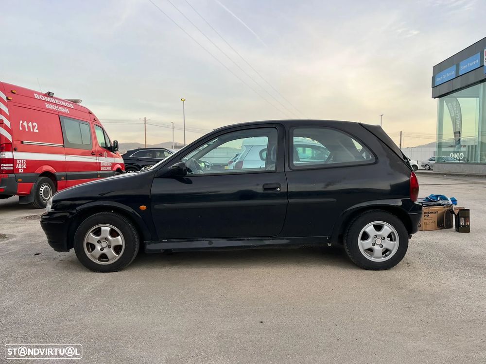 Opel Corsa 1.5 TD - 4