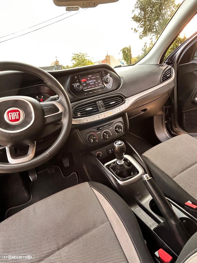Fiat Tipo 1.3 M-Jet Easy - 12