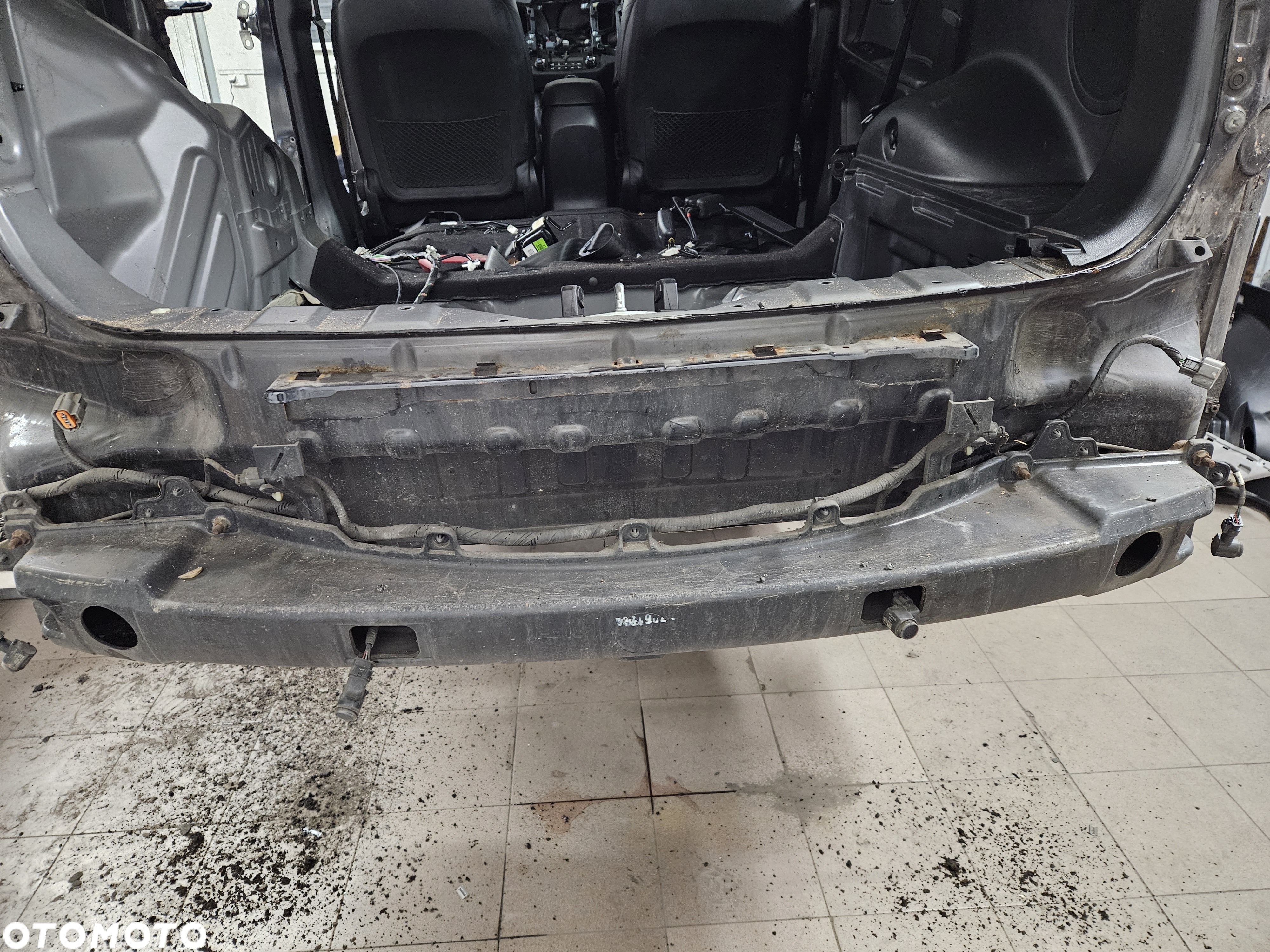 Kia Sportage III belka tylna - 1