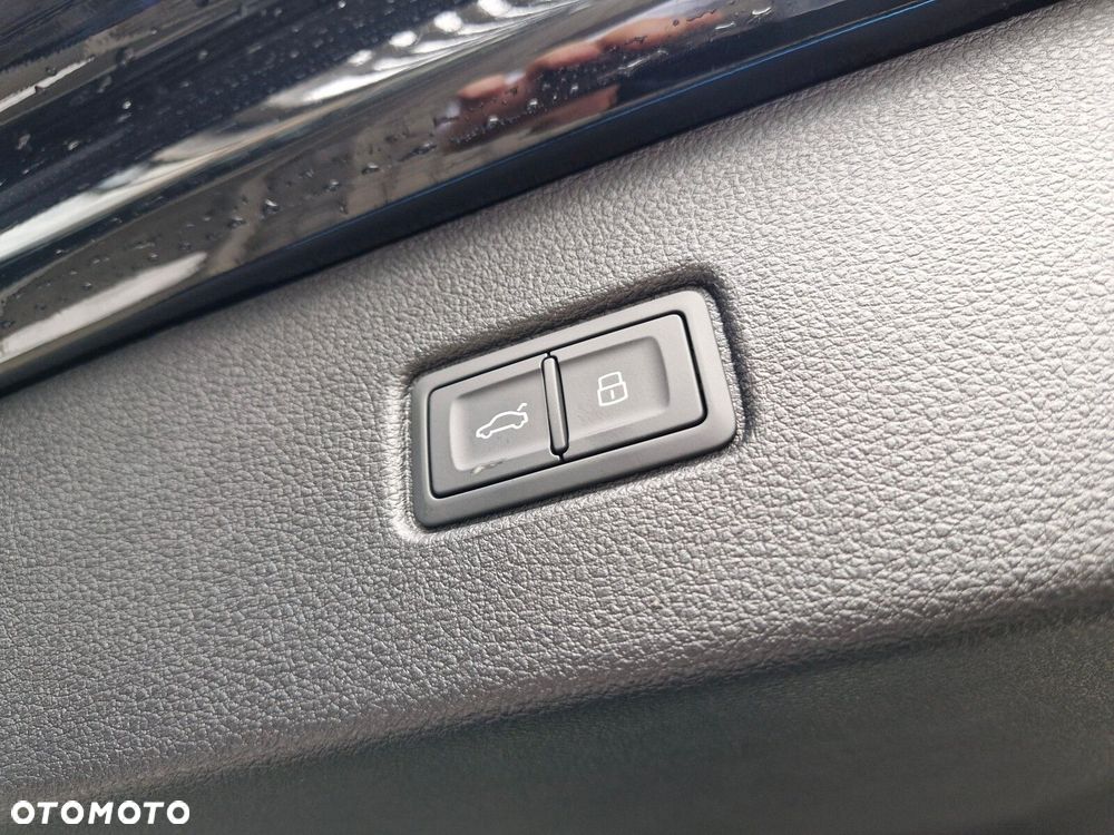 Audi Q7 50 TDI mHEV Quattro S Line Tiptr - 32