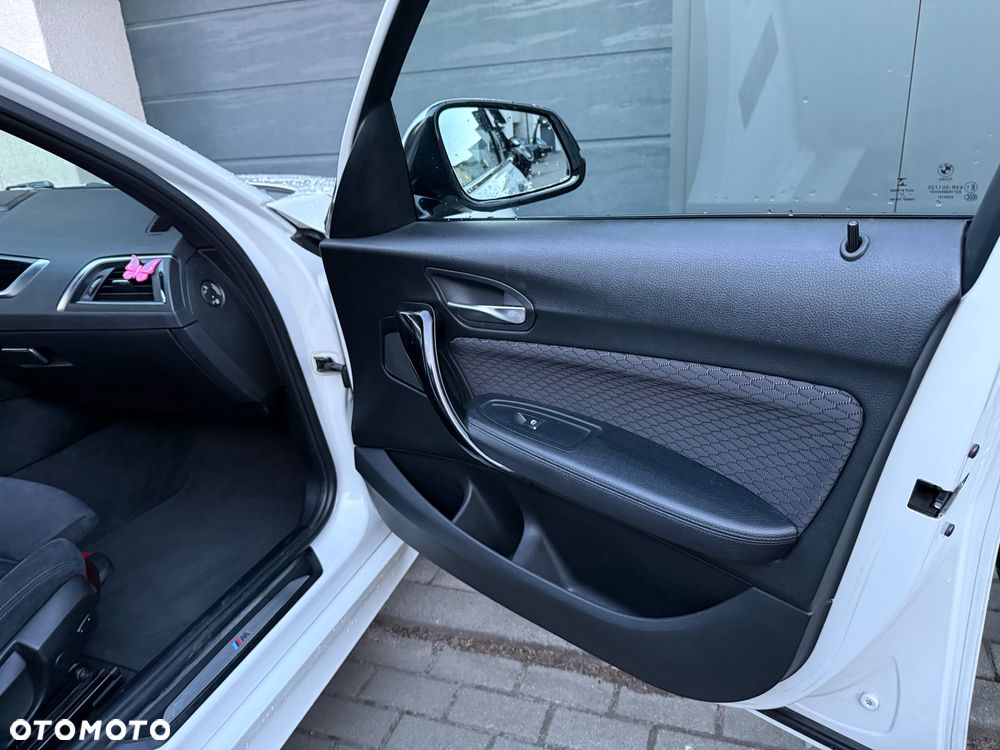 BMW Seria 1 118i M Sport - 25