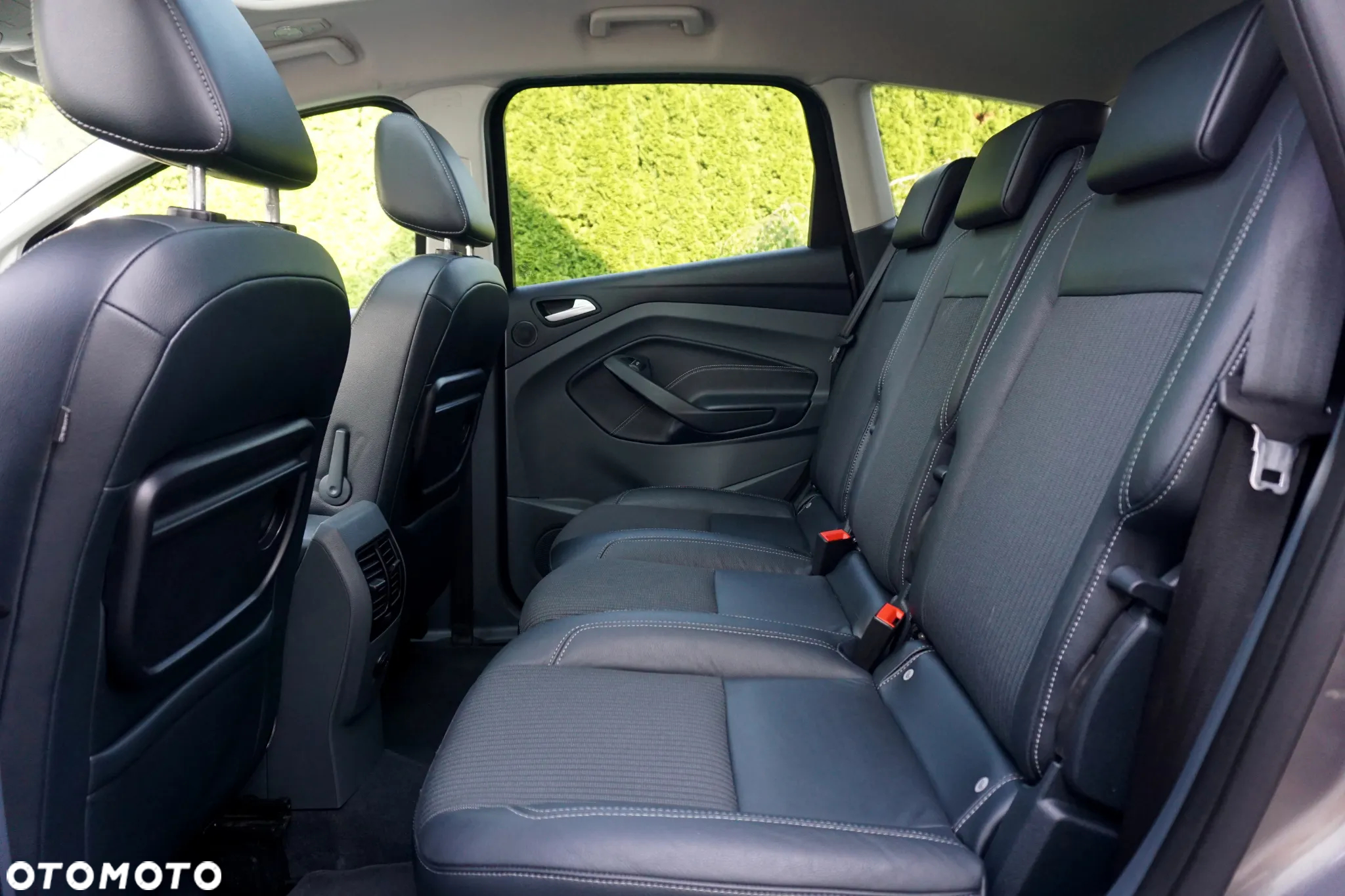 Ford C-MAX 2.0 TDCi Titanium - 28