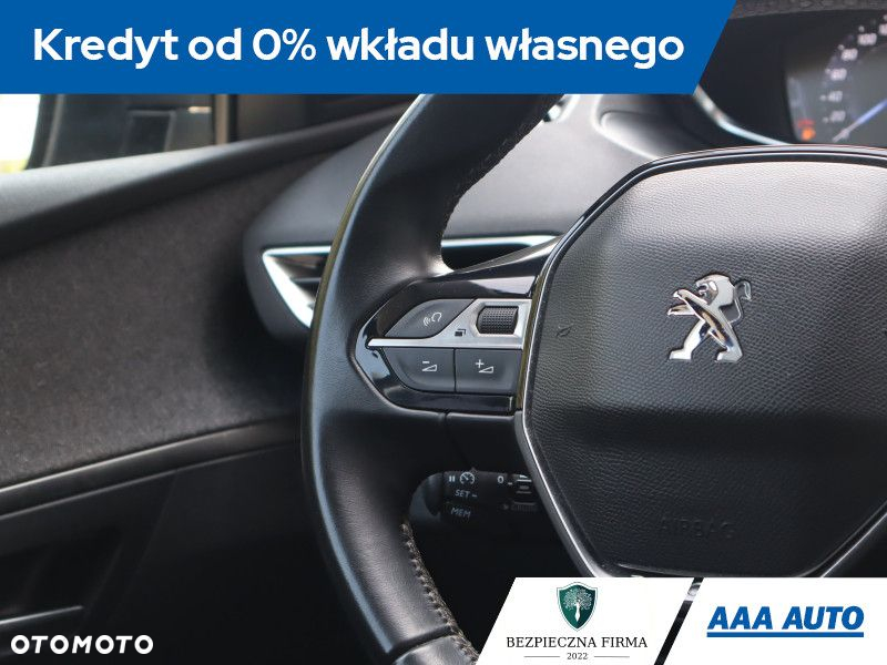 Peugeot 3008 - 24