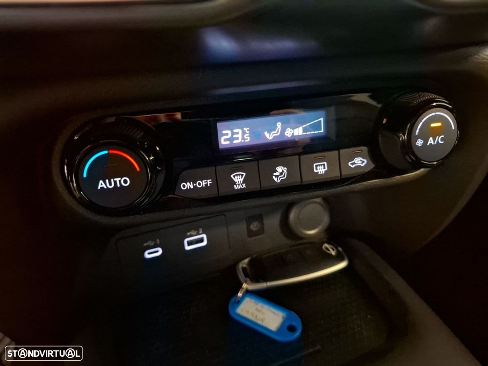 Nissan Juke 1.6 Hybrid N-Connecta Two Tone - 12