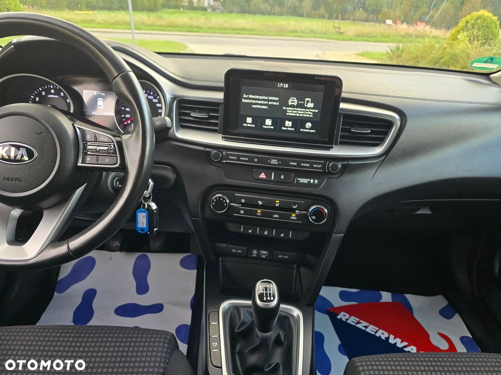 Kia Ceed 1.4 CVVT Fifa World Cup Edition - 28