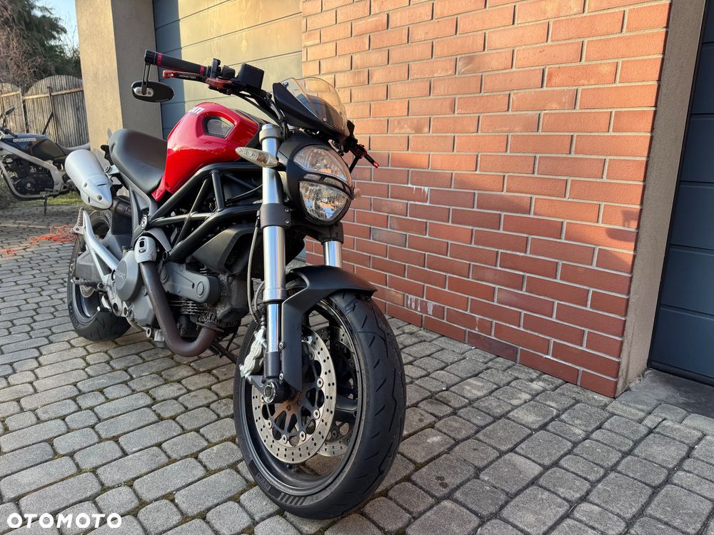 Ducati Monster - 9
