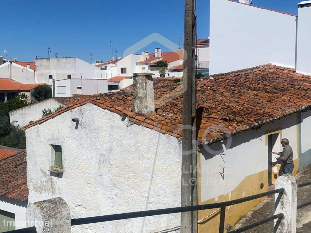 Moradia T1 na Vila de Barrancos - Excelente Oportunidade de Investi... - Grande imagem: 2/8