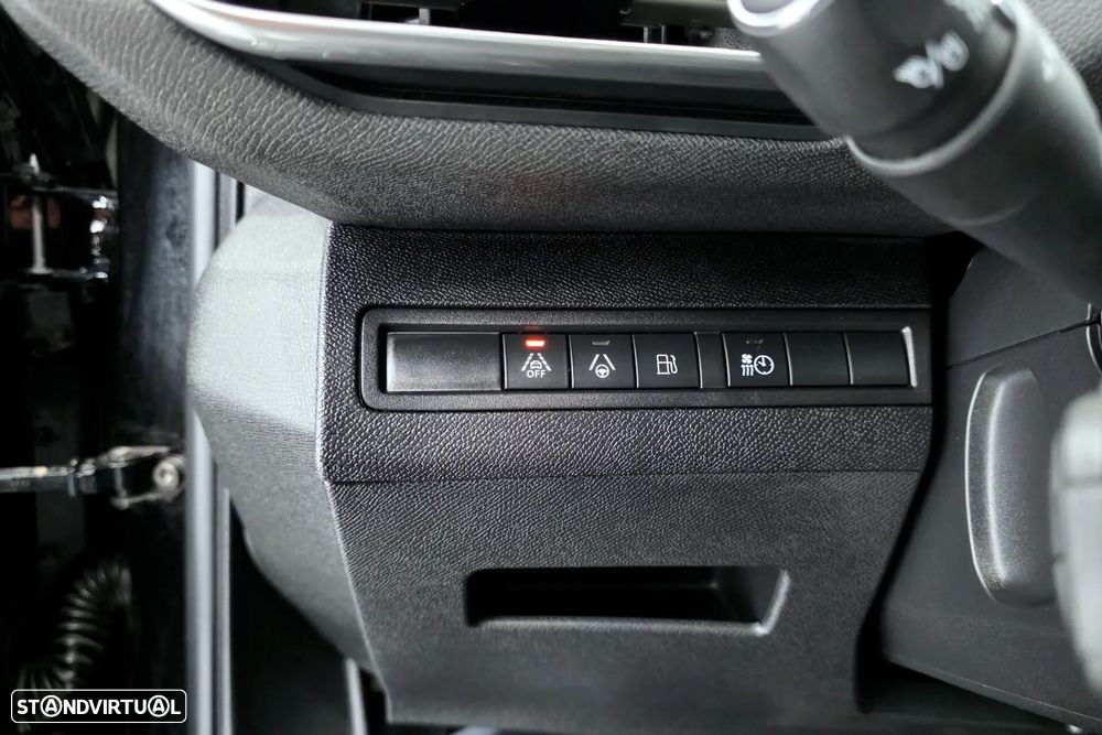 Peugeot 3008 1.6 Hybrid GT Pack e-EAT8 - 24