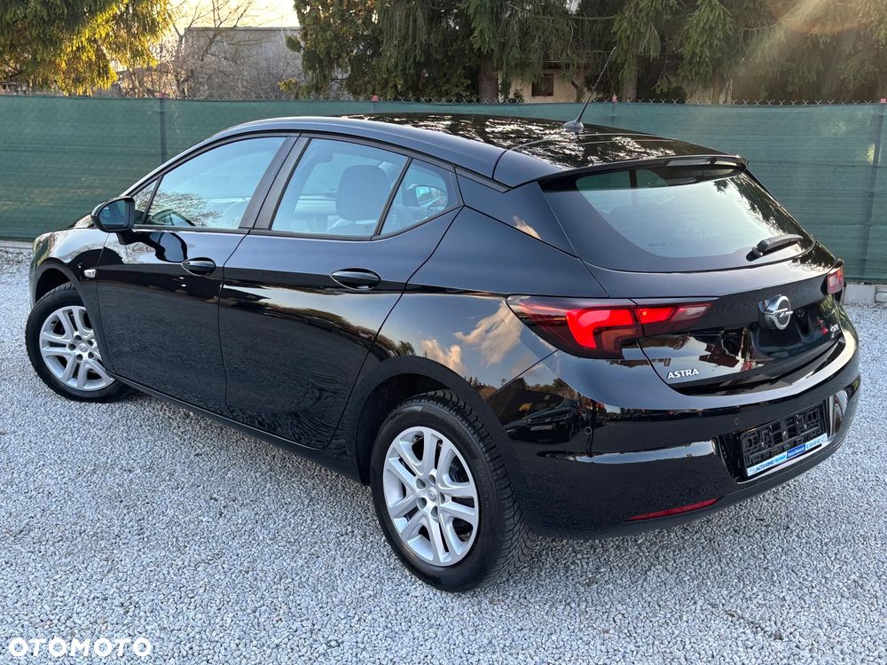 Opel Astra 1.6 D Start/Stop Innovation - 11