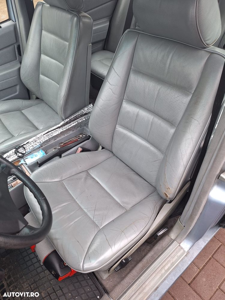 Mercedes-Benz 190 - 15