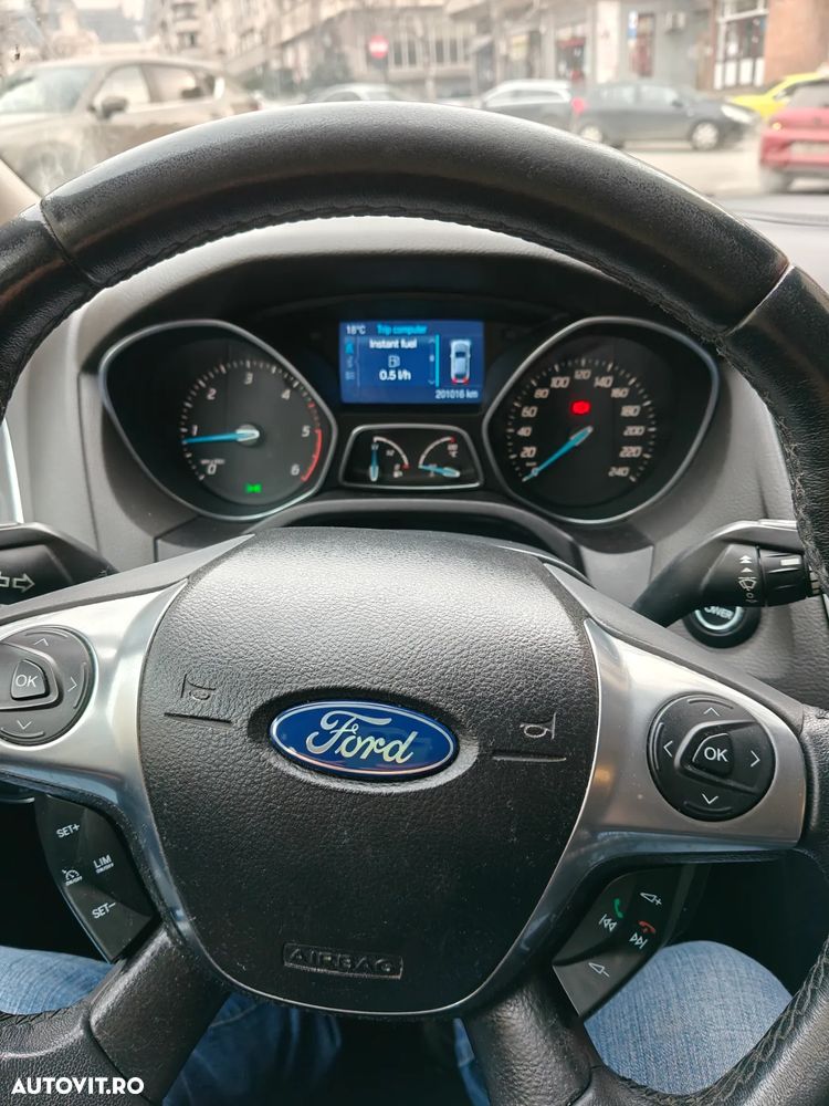 Ford Focus 1.6 TDCi DPF Start-Stopp-System Titanium - 19