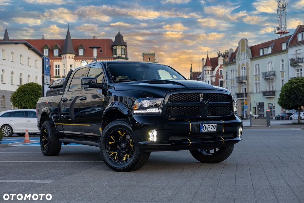 Dodge RAM 5.7 4x4 - 5