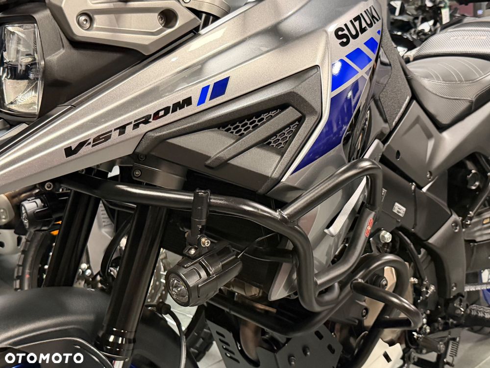 Suzuki V-STROM - 38