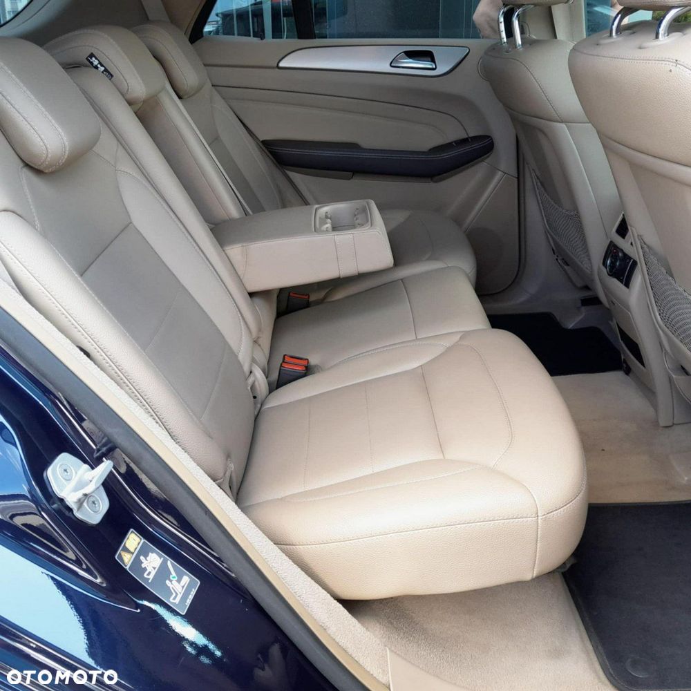 Mercedes-Benz ML 350 BlueTEC 4MATIC 7G-TRONIC - 7
