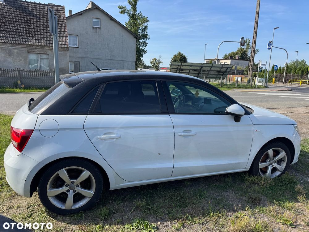 Audi A1 Sportback 1.6 TDI S line edition - 4