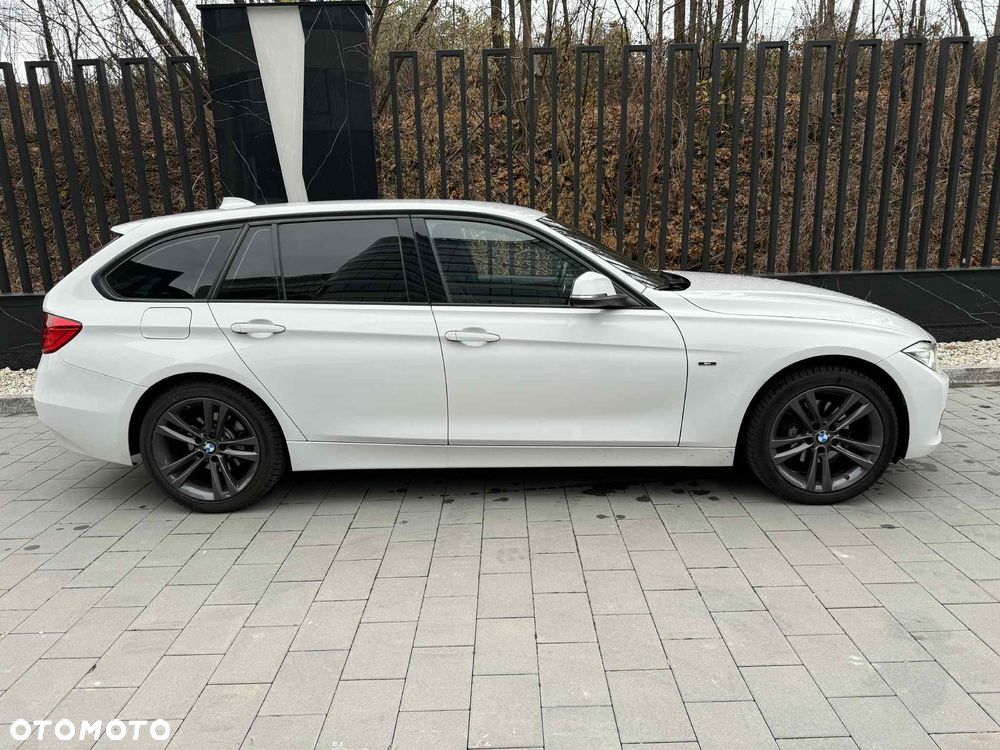 BMW Seria 3 320d xDrive Sport-Aut Sport Line - 2