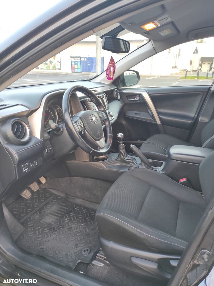 Toyota RAV4 2.0 D-4D 4WD Comfort - 12