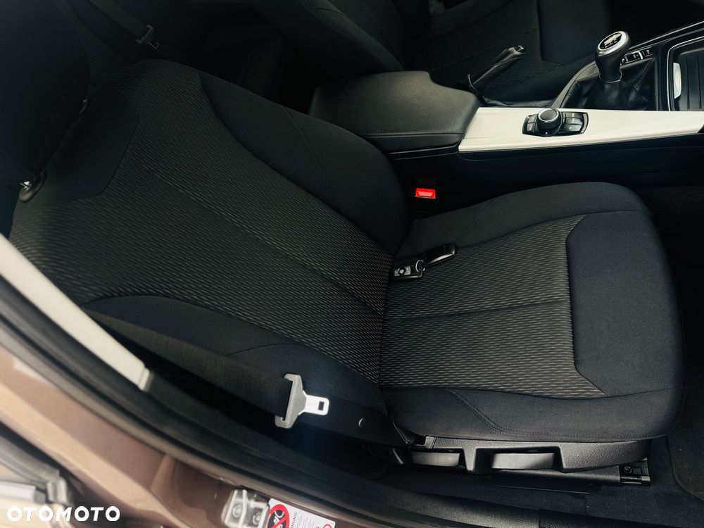 BMW Seria 3 316d DPF Edition Exclusive - 21