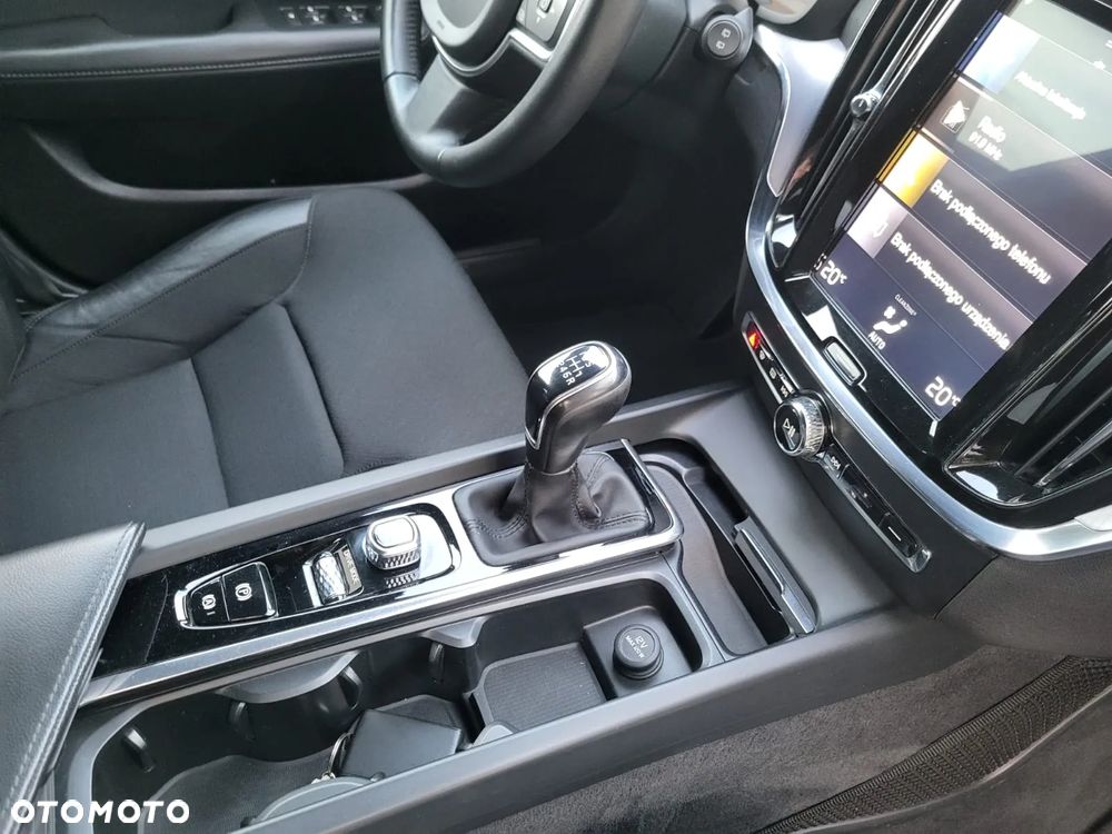 Volvo V60 D3 Momentum - 23