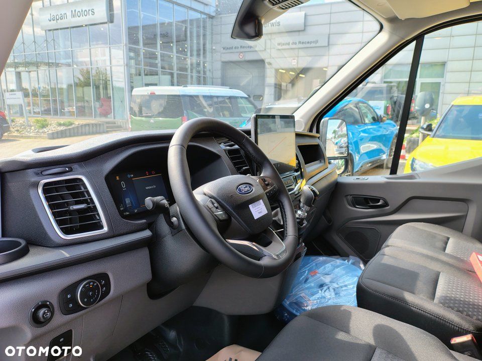 Ford Nowy Transit - 12