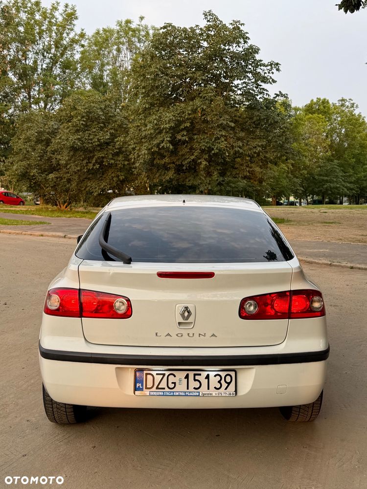 Renault Laguna 1.9 dCi Confort Authentique - 9