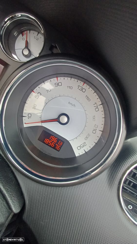 Peugeot 308 CC 1.6 THP 16V Sport - 12
