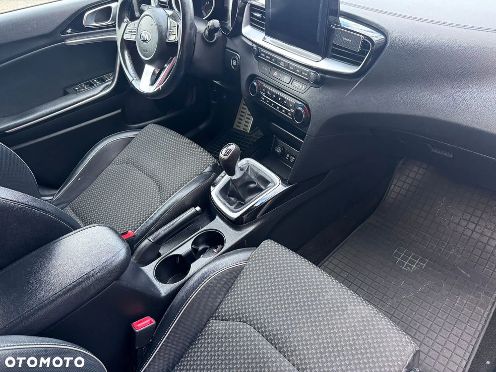 Kia Ceed 1.0 T-GDI ISG GT Line - 9