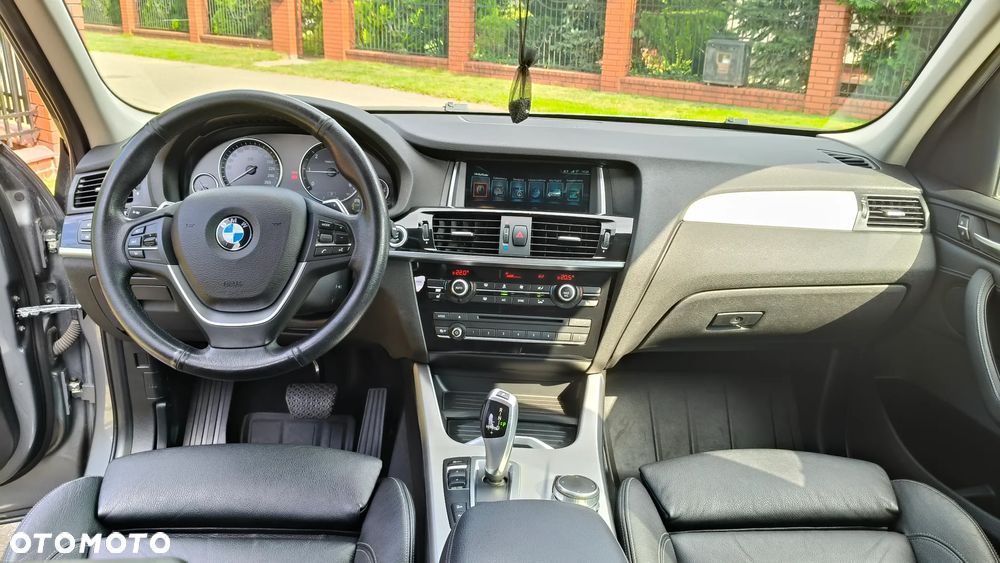 BMW X3 xDrive20d Luxury Line - 15