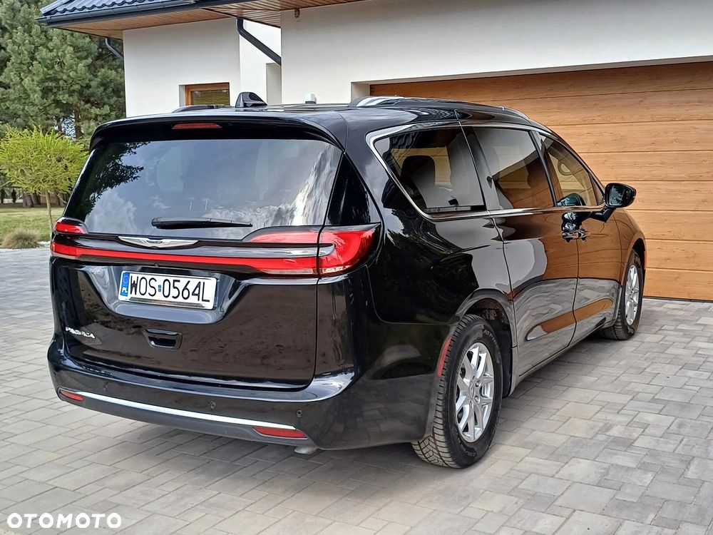 Chrysler Pacifica - 9